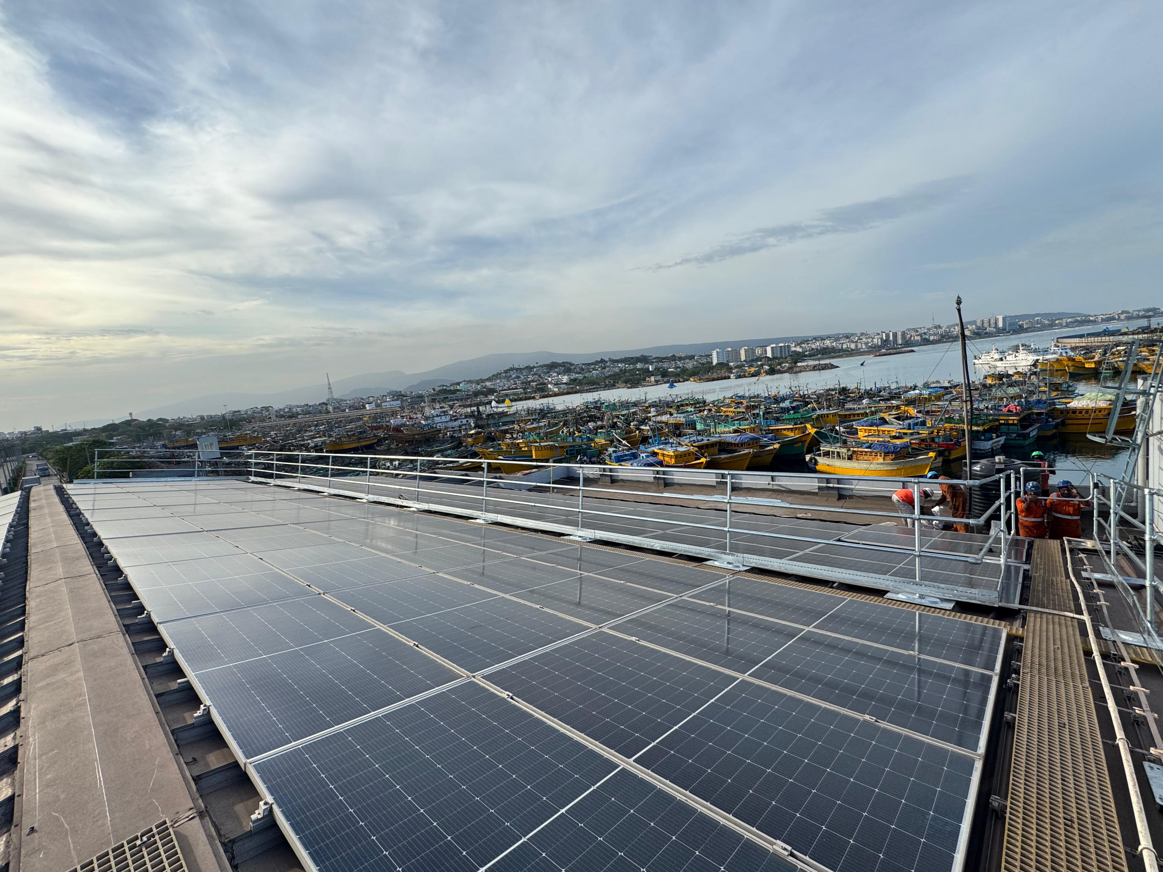 Roof Edge Protection for Indian Ports & Logistics Industry