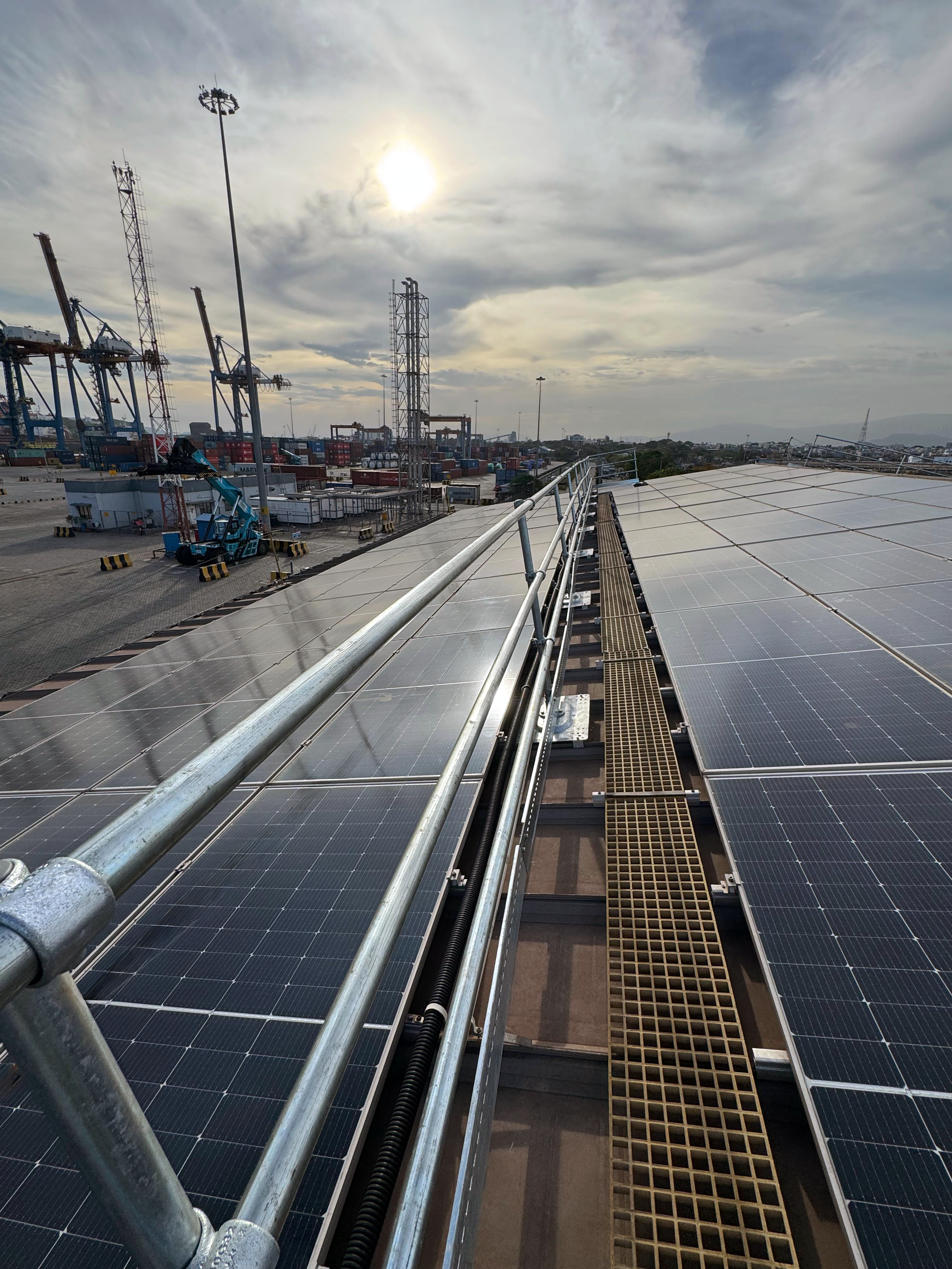 Kee Guard Roof Guardrails: Enhancing Safety at Ports & Logistics Hub