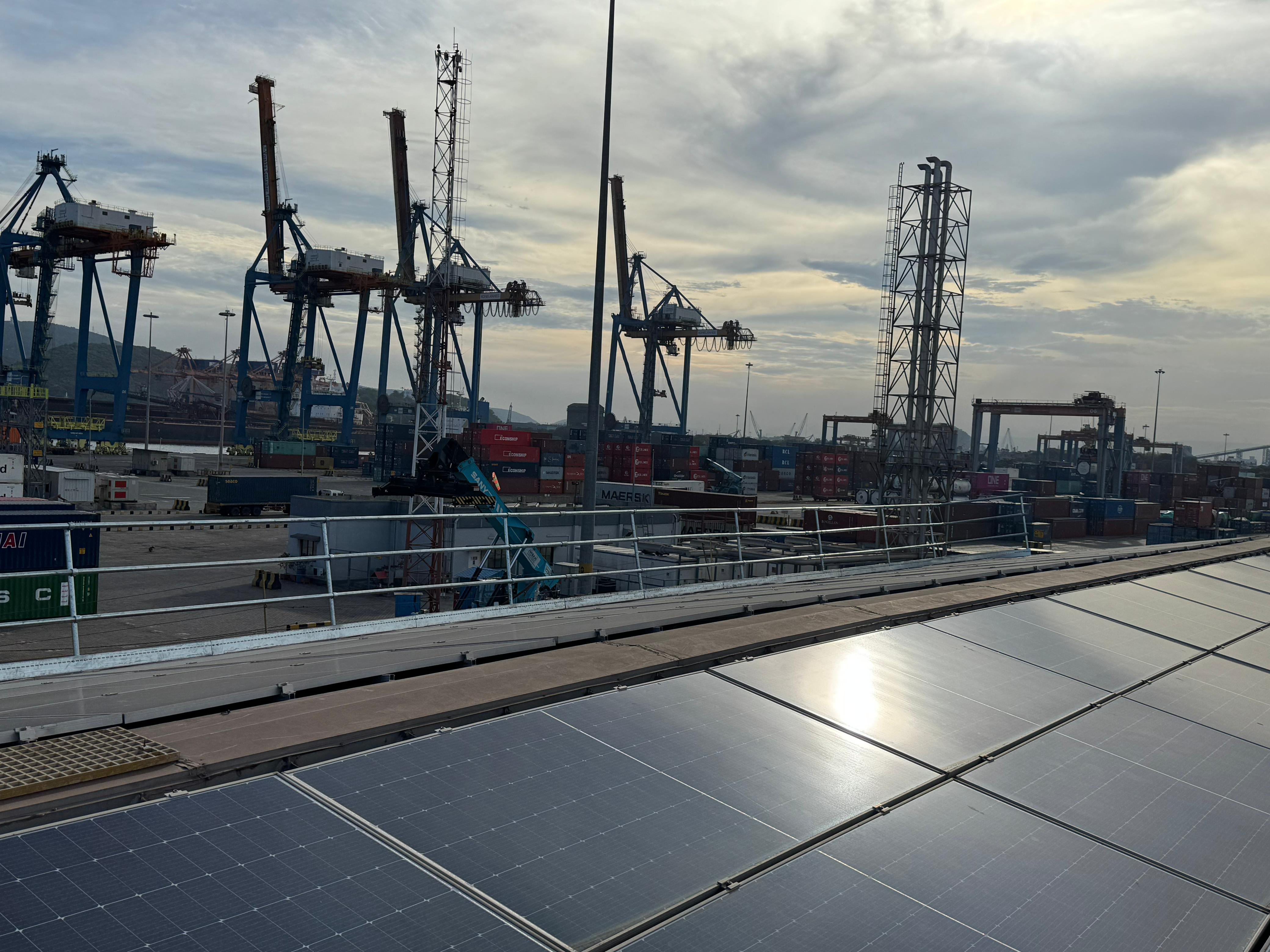 Explore Rooftop Guardrail Solutions for Indian Port Industries with Kee Guard