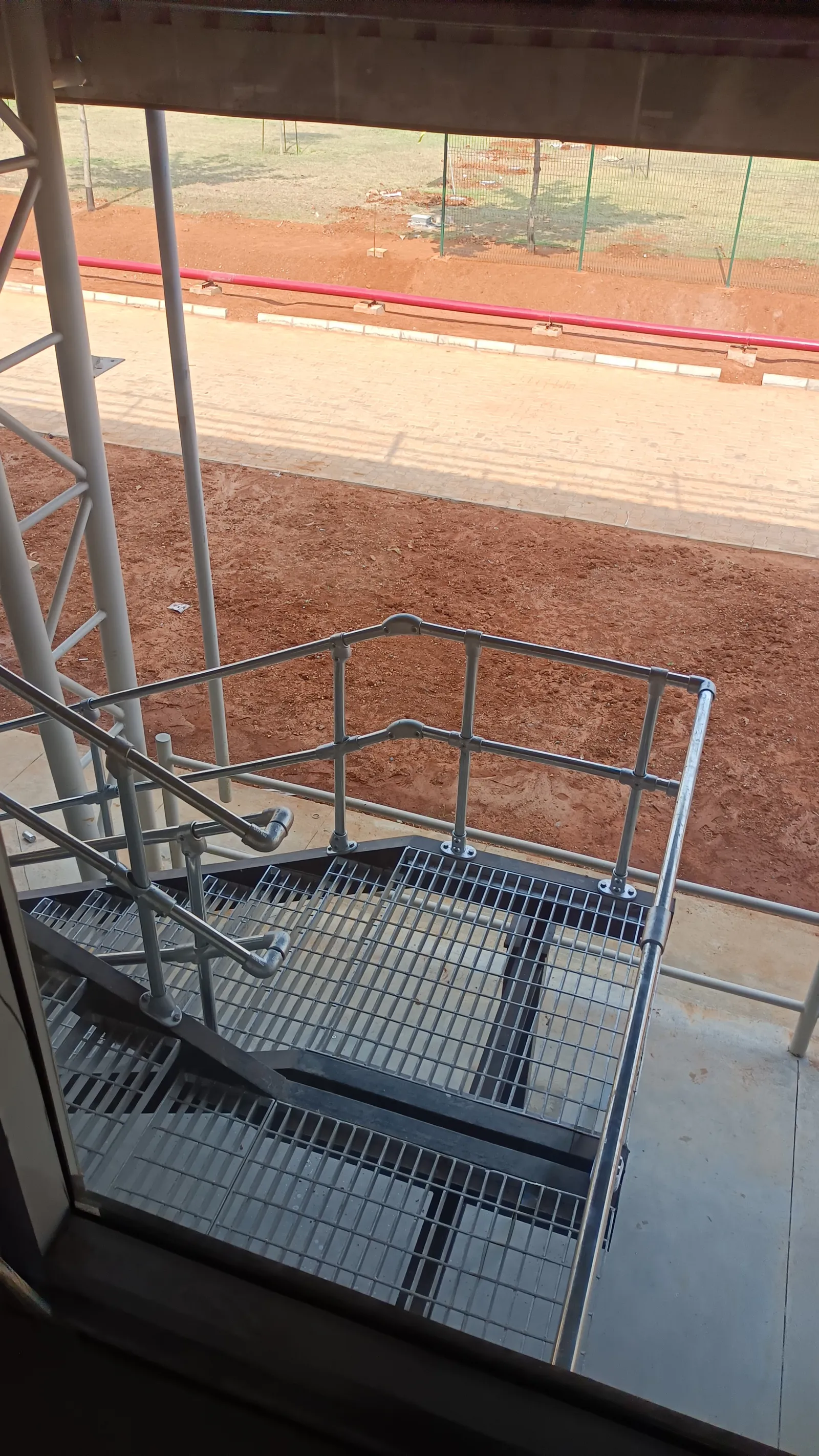 A Comprehensive Guide of Modular Railing System for Indian Industries ...